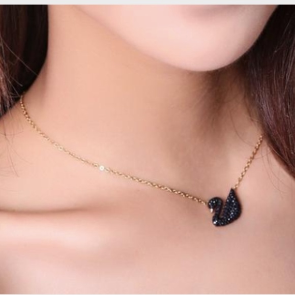 Swarovski Swan Necklace - Picture 4 of 4